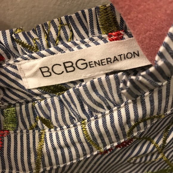 BCBG tank top - Picture 3 of 3